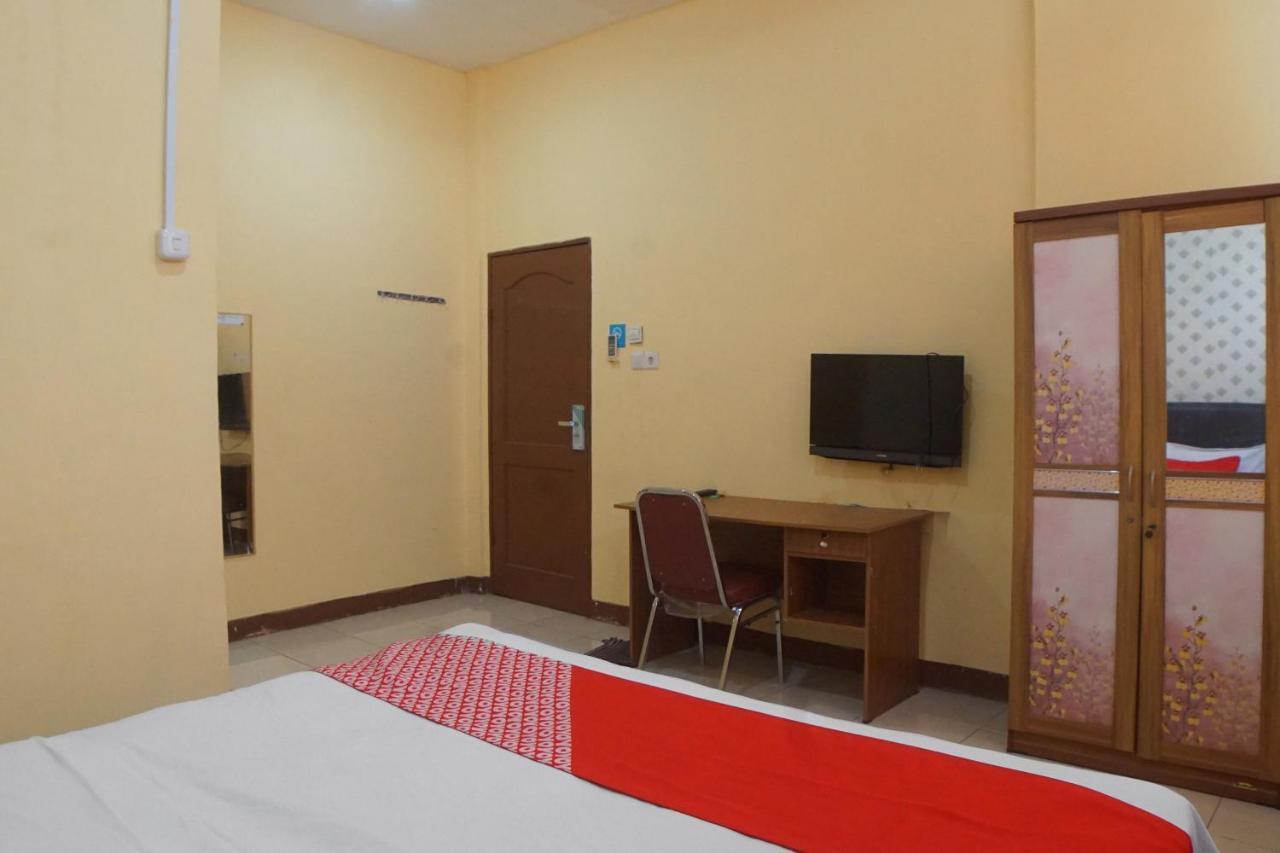 Reddoorz At Jalan Japaris Medan Hotel Exterior photo